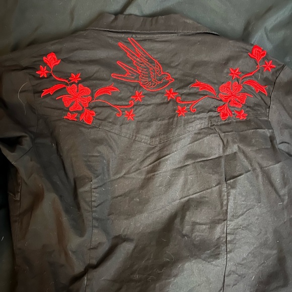 Collectif embroidered western shirt with flowers and swallow - Picture 3 of 3